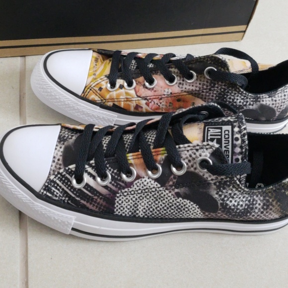 Shoes - Picture 4 of 5